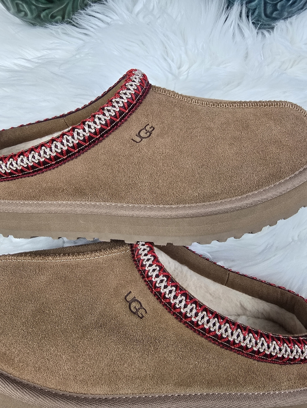 Ugg Tazman Slippers Size 8 ( Mislabled A Size 6) - Picture 10 of 16